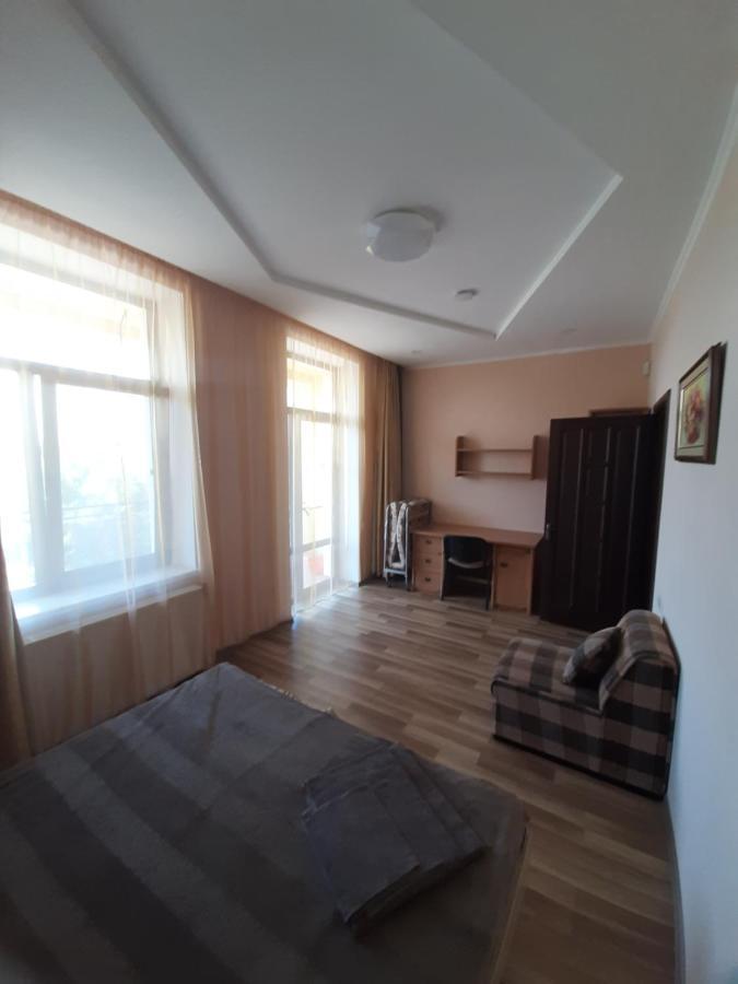 Guest House Čornomorsk Exteriér fotografie